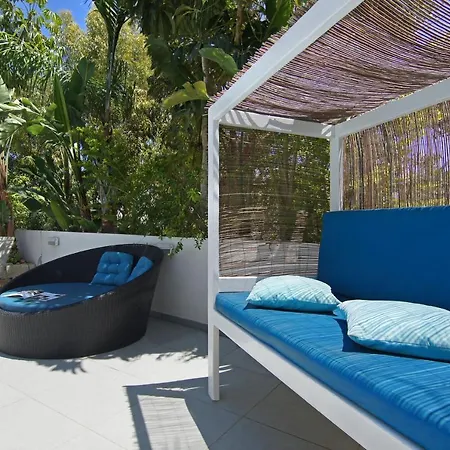 Villa Blue Oasis *