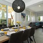 Villa Blue Oasis
