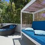 Villa Blue Oasis *