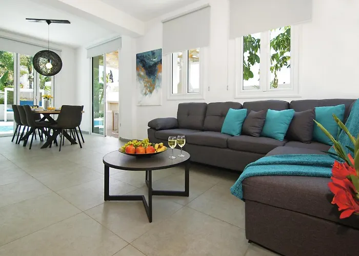 Blue Oasis Villa Protaras